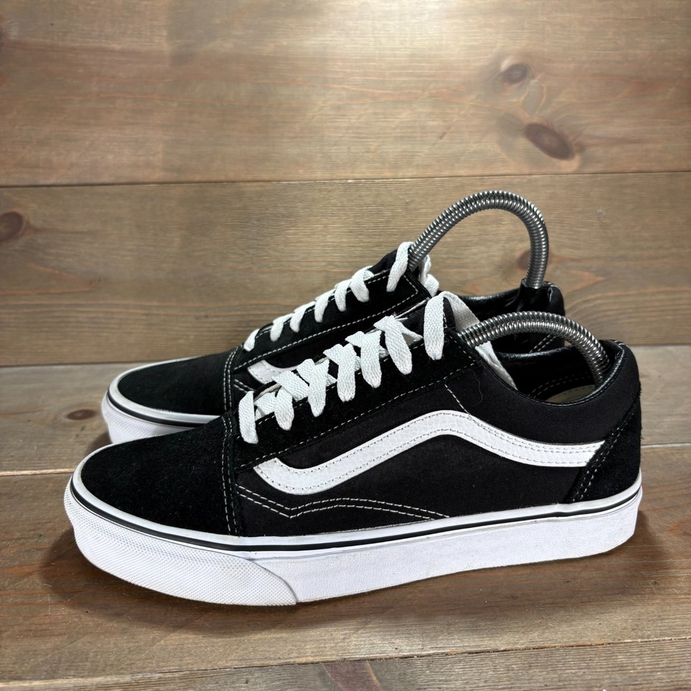 Vans Old Skool Womens size 7.5 shoes Black Suede Lace Up Skate sneakers